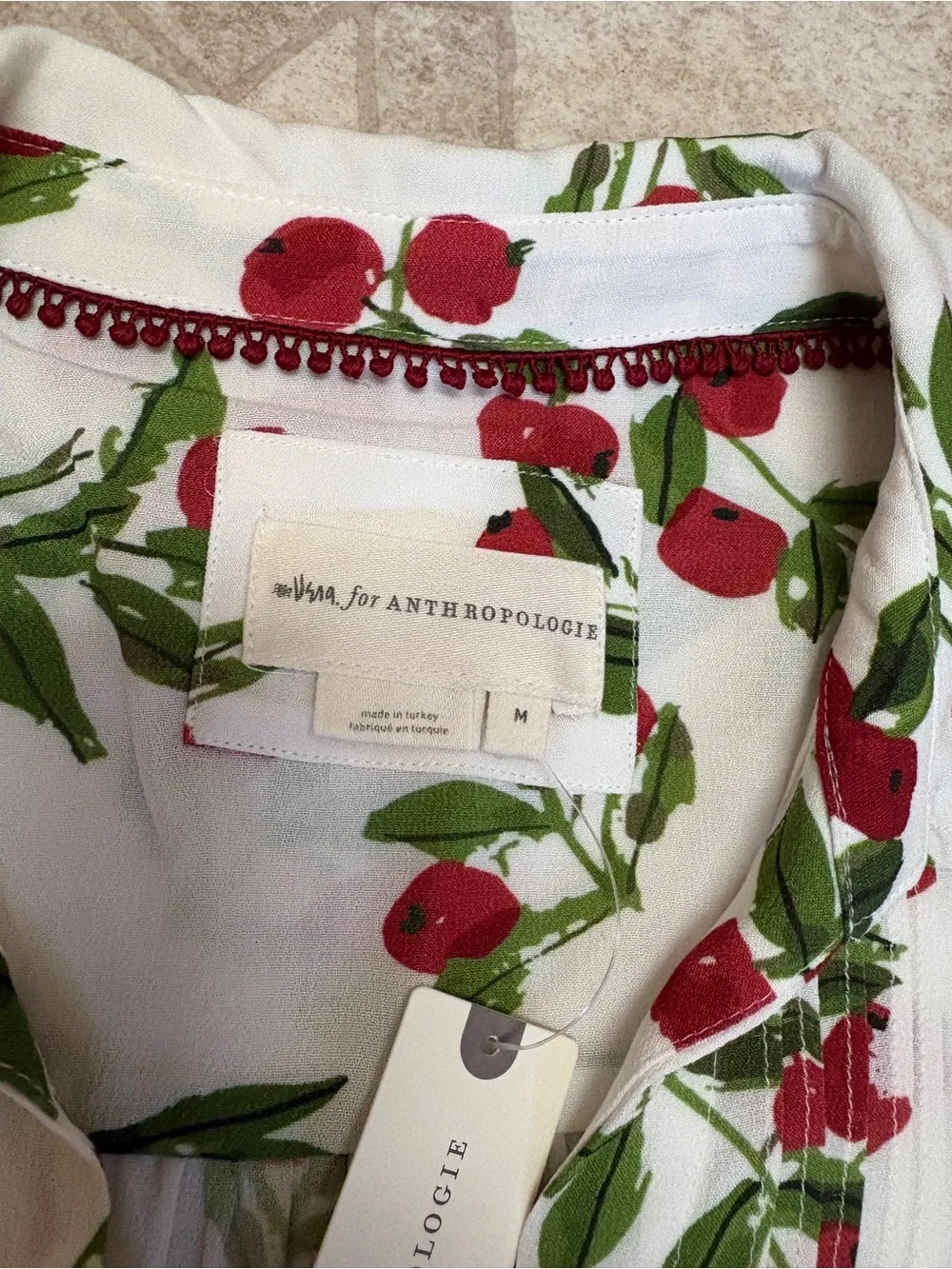 NWT Vera For Anthropologie Cherry-Print Pintuck Button Down Sleeveless Top S-Med - Picture 10 of 14